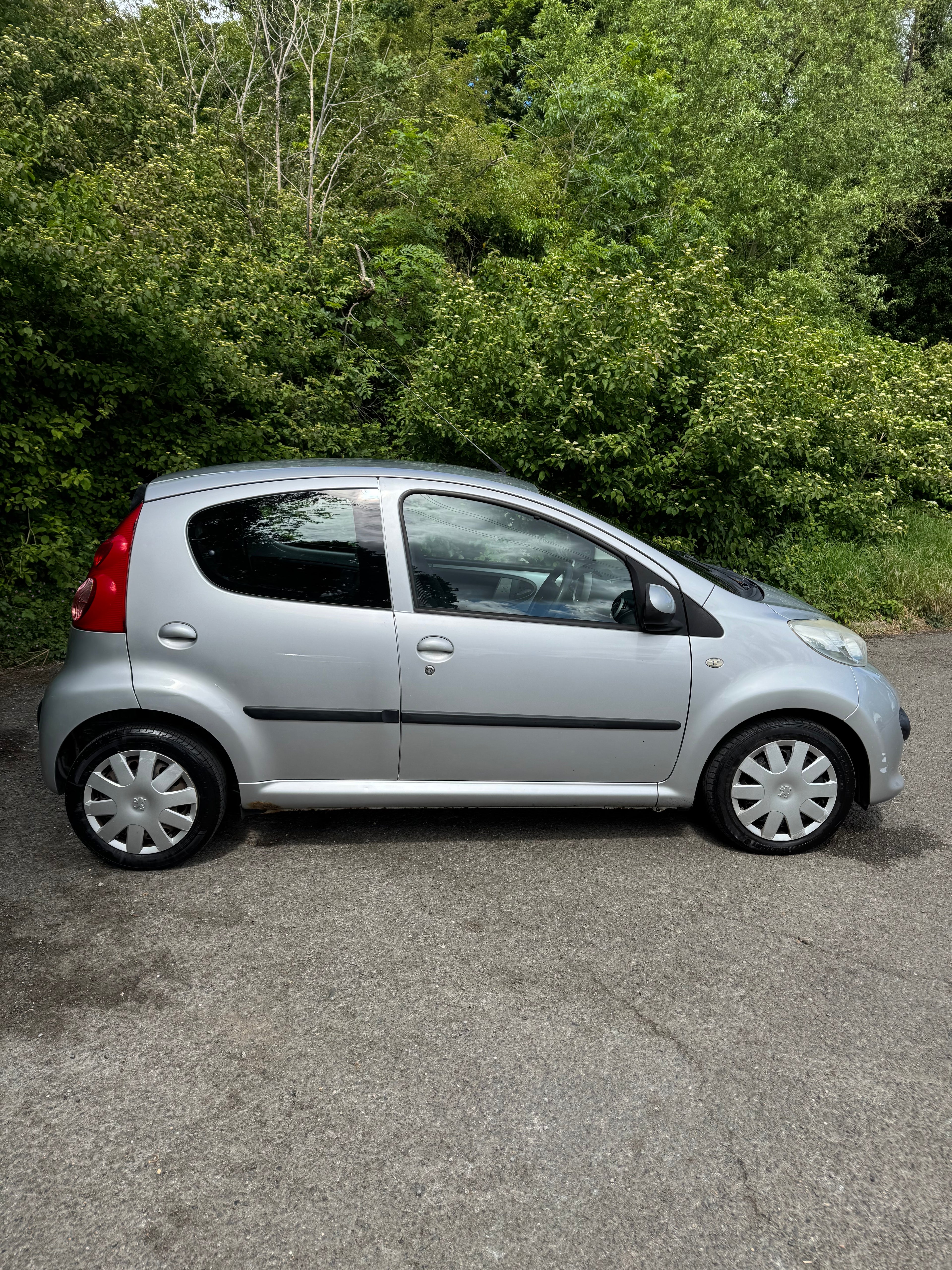🚗 2007 Peugeot 107 – Perfect First Car