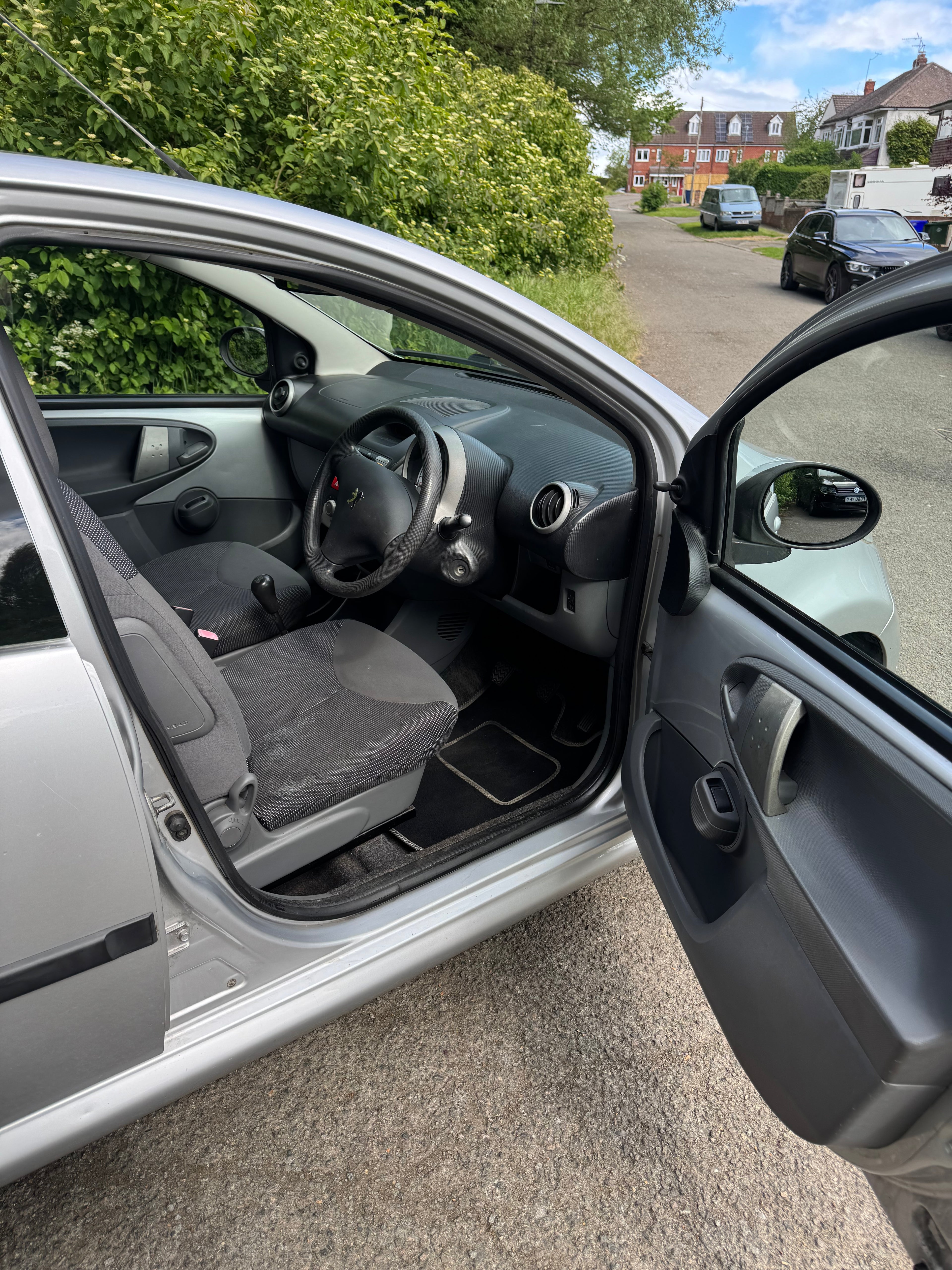 🚗 2007 Peugeot 107 – Perfect First Car